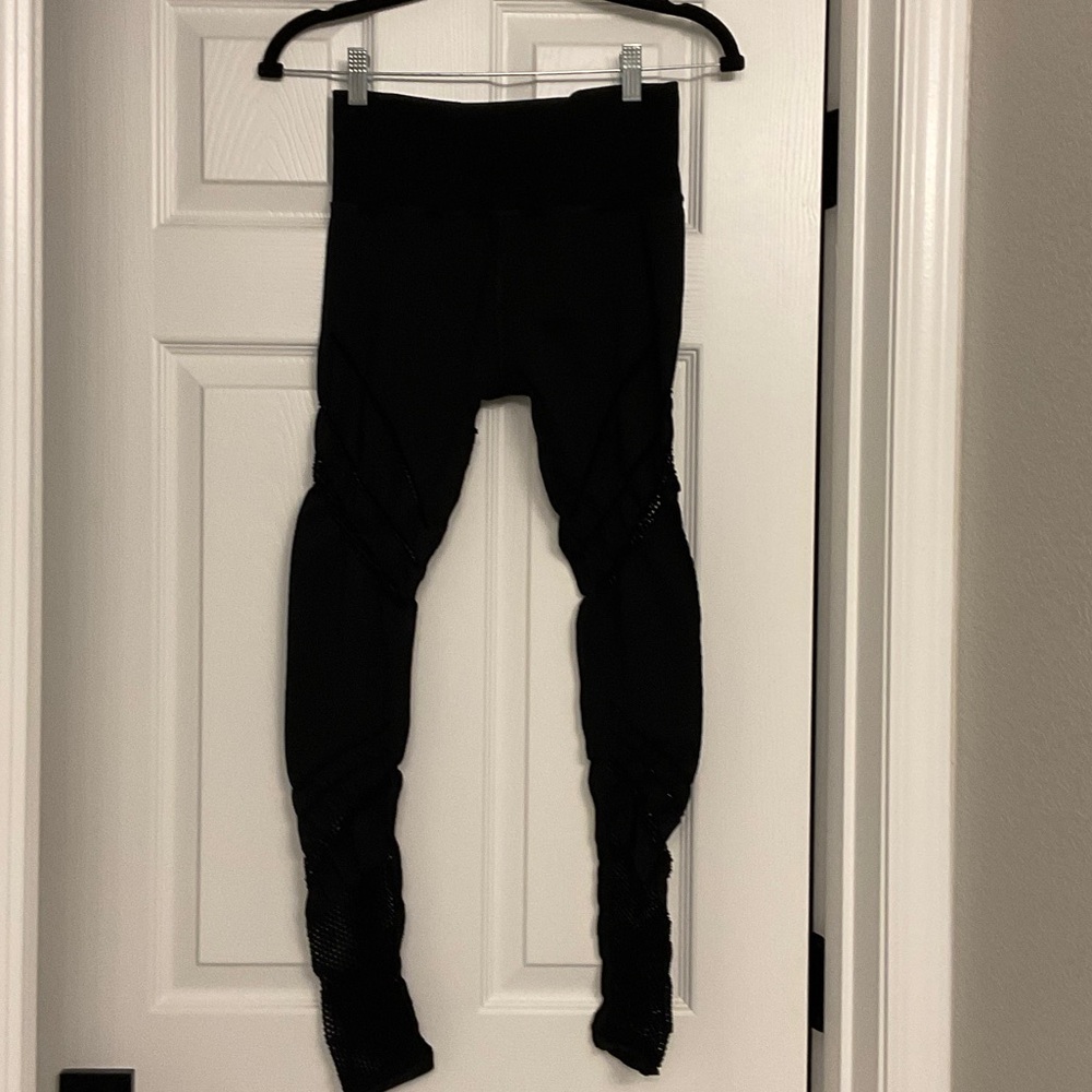 ALO Yoga Black Mesh Leggings